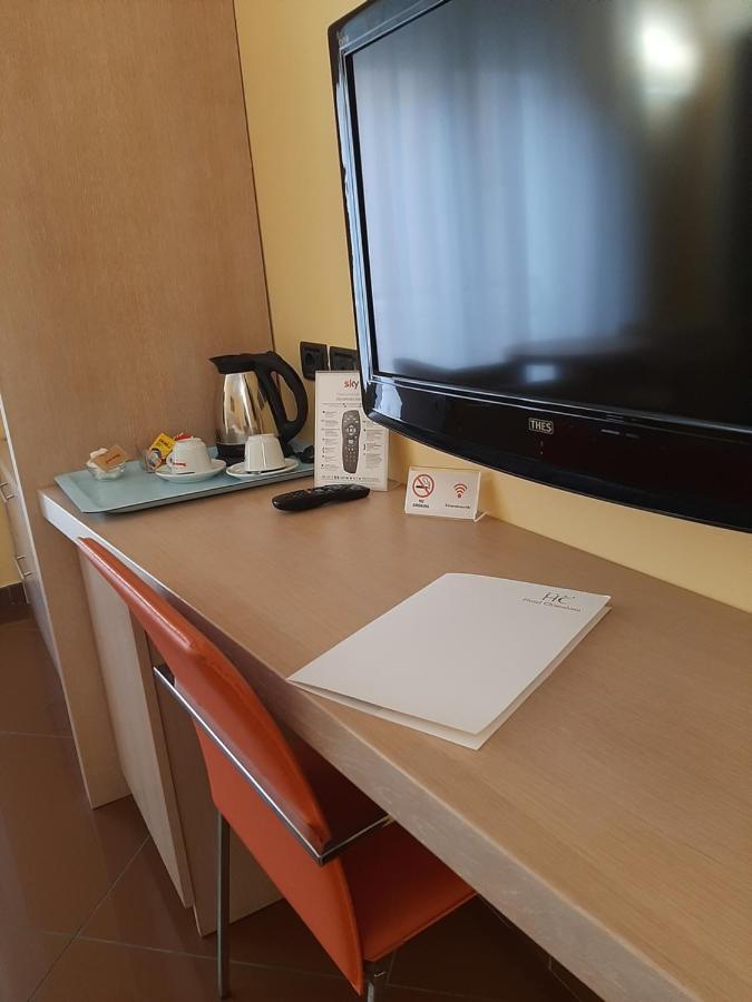 Hotel Chiaraluna Civitanova Marche Exteriér fotografie