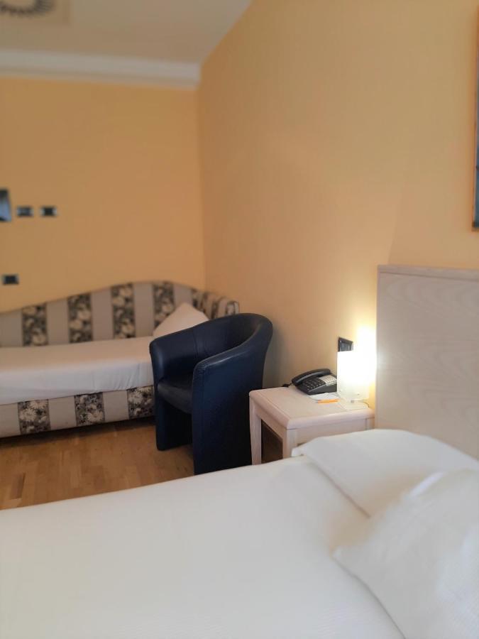 Hotel Chiaraluna Civitanova Marche Exteriér fotografie