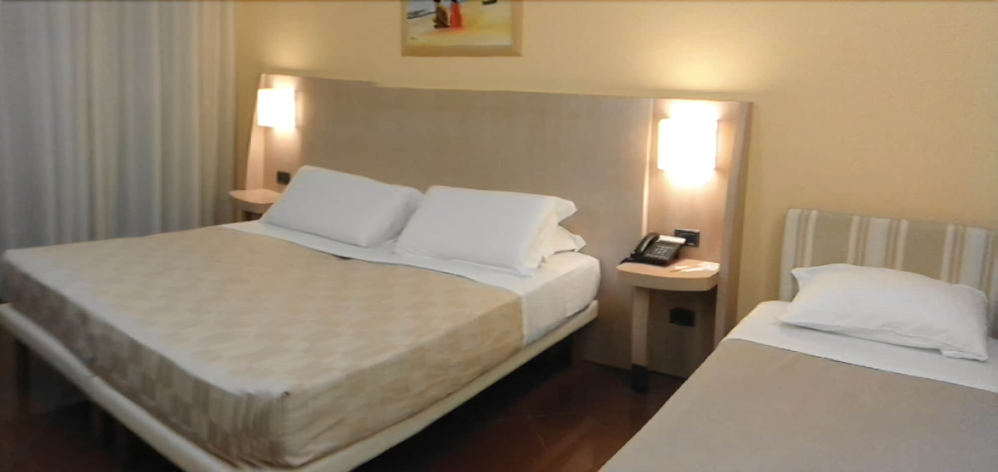 Hotel Chiaraluna Civitanova Marche Exteriér fotografie